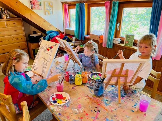 EINHORN COLLAGE | 16.2.2025 | AUSGEBUCHT!